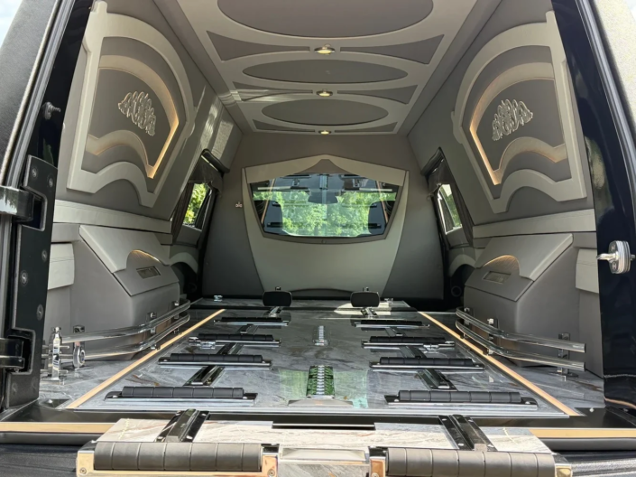 cornerstone-limited-casket-tunnel-with-extend-a-sill